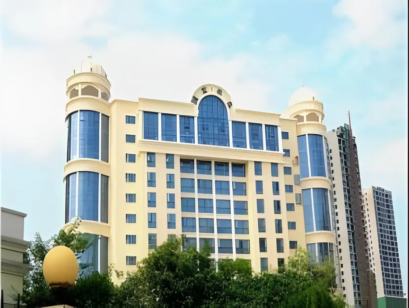 Yichang Guobin Bandao Hotel - Image 1