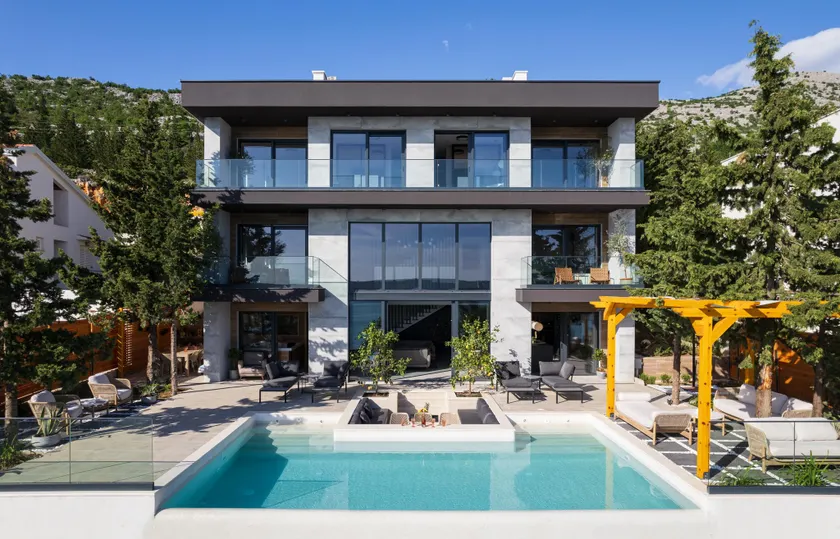 Luxusvilla Soho - 40 m2 Infinity-Pool, Jacuzzi, sauna, Familie, stilvoll, ruhige Gegend, Grillplatz - Image 1