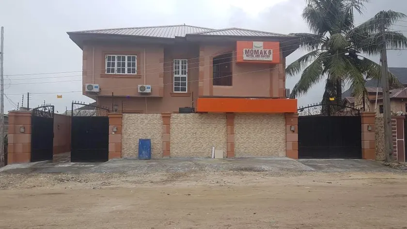 Momak 6 Hotel & Suites - Image 1
