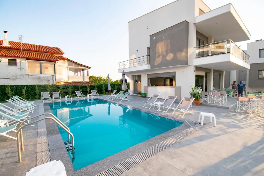 Heraclea Luxury Suites - Image 1