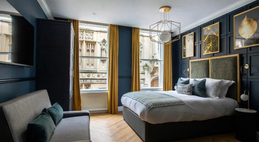 Hort's Townhouse - Image 1