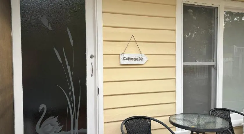 Cottage 32 - Image 1