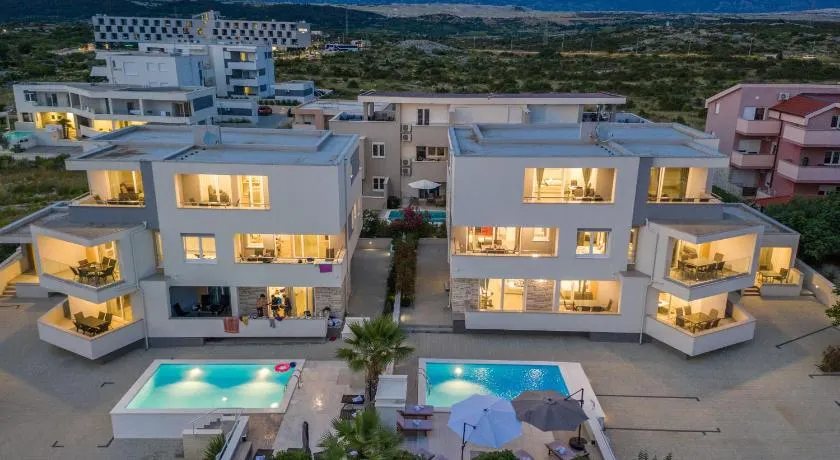 Apartments & Rooms Danivan Pool Villas - Off site breakfast available - Image 1