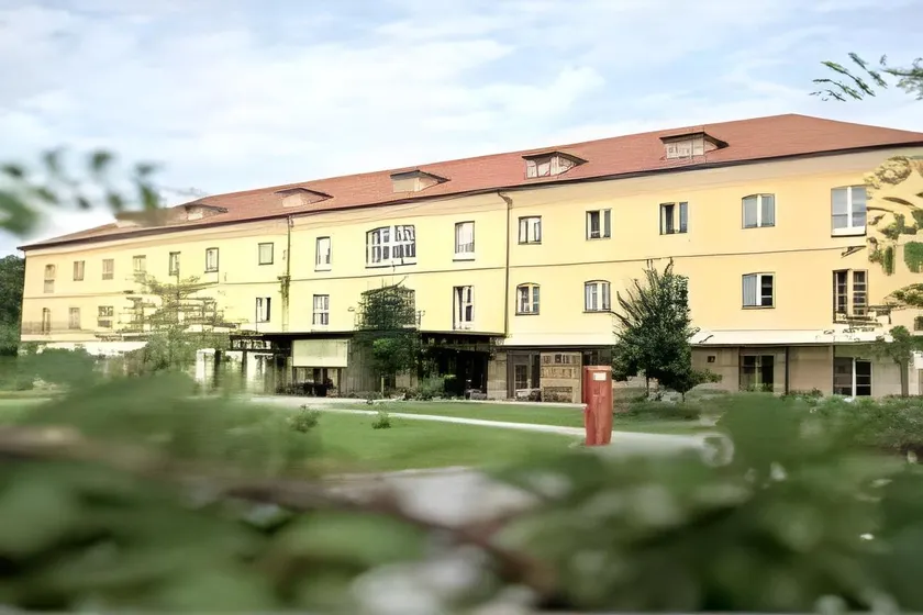JUFA Hotel Fürstenfeld - Self Check-in - Image 1
