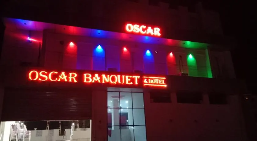 Oscar Banquet and Hotel - Image 1