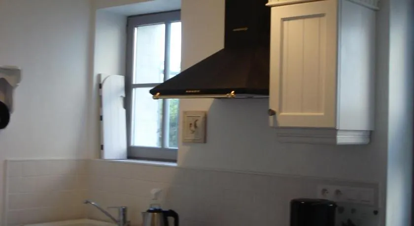 La Petite Maison du Parc - Image 1
