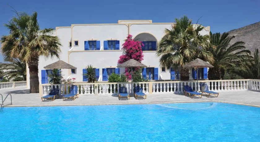 Nikolas Villas - Image 1