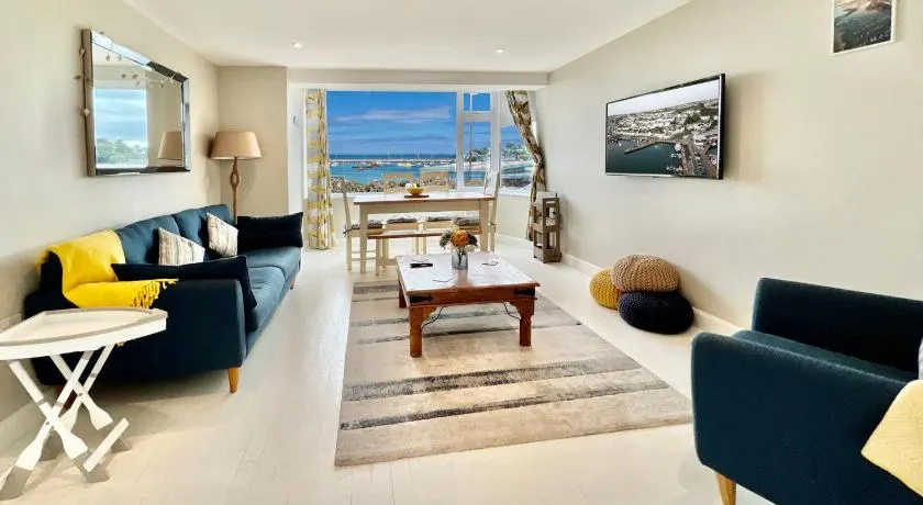 1 Dolphin Court, Brixham - Image 1