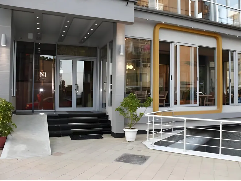 Hotel Nais Beach - Image 1
