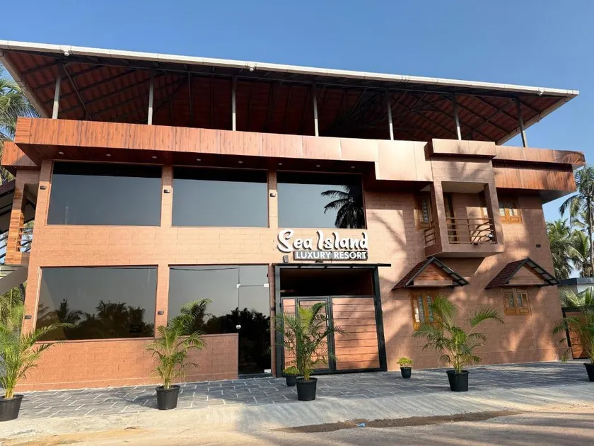 Sea Island Resort - Image 1