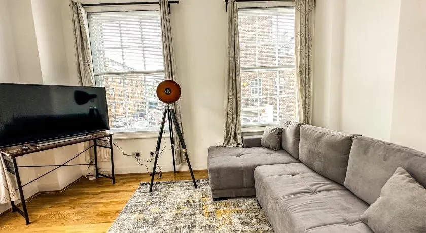 Gower street residences - Image 1