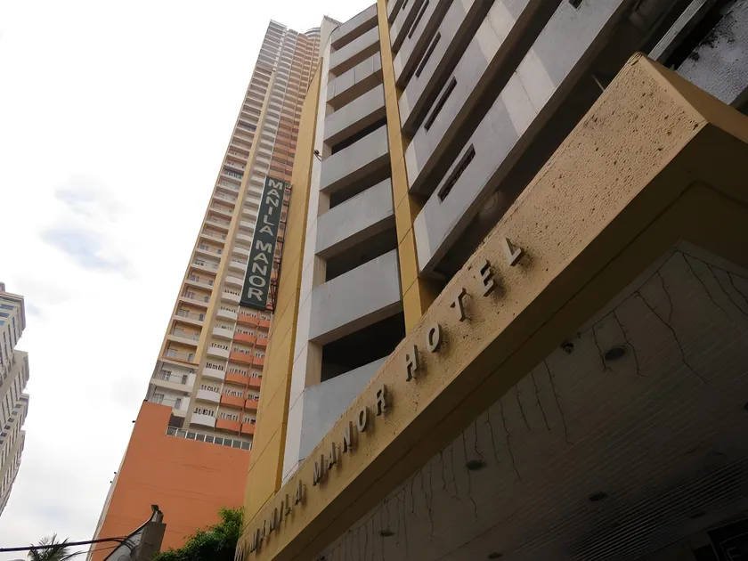 Manila Manor Hotel - Image 1