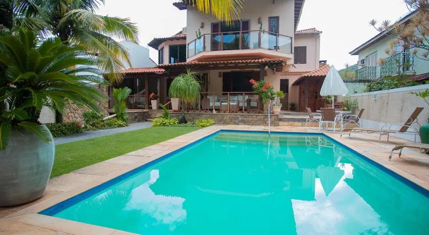 Casa para 10 com Piscina a 50m de Itacoatiara - Image 1