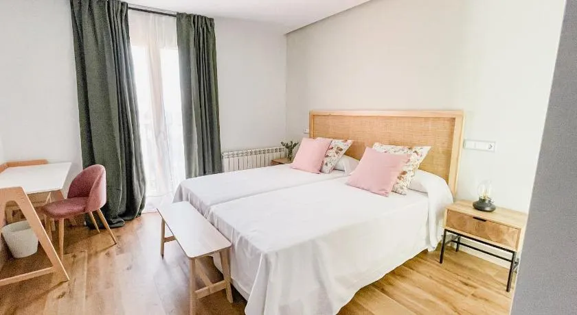 Hotel Camino de las Estrellas - Image 1