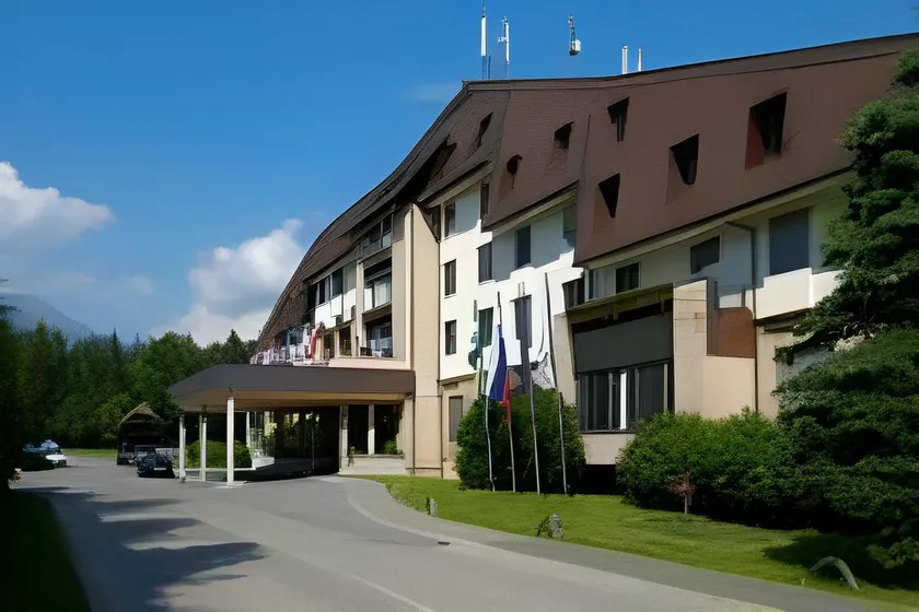 Elegans Hotel Brdo - Image 1