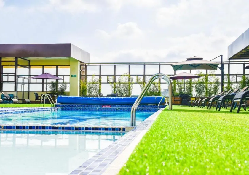 Verona Hotel and Conference Center - Image 1