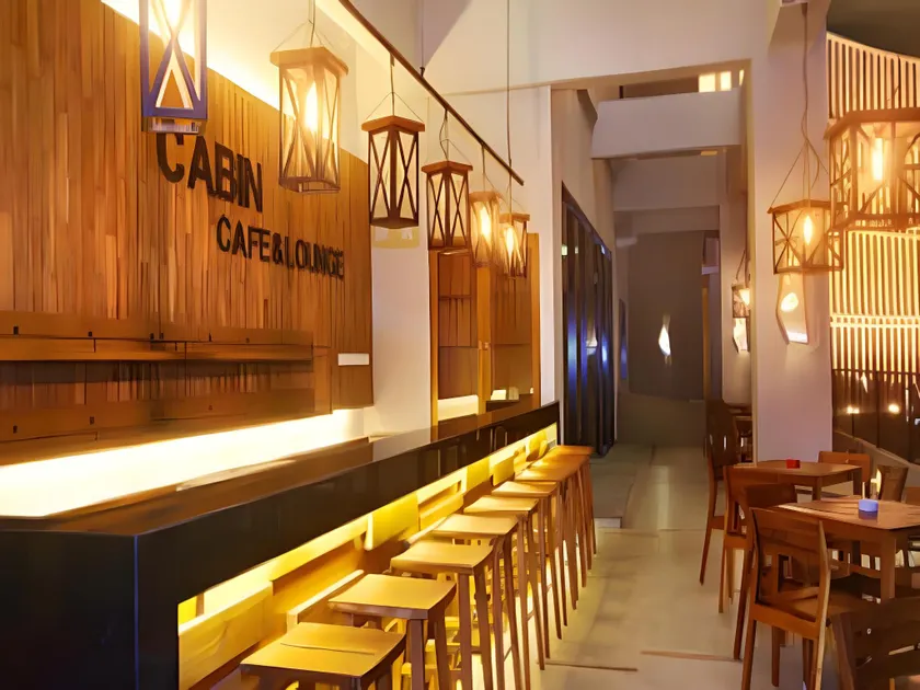 Cabin Hotel - Image 1