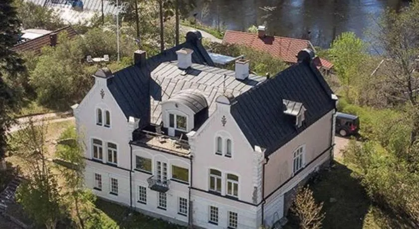 Rosa Villan Högsby - Image 1
