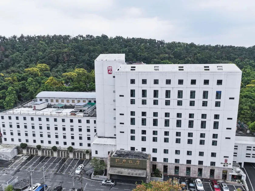 Marshal Palace Hotel - Image 1