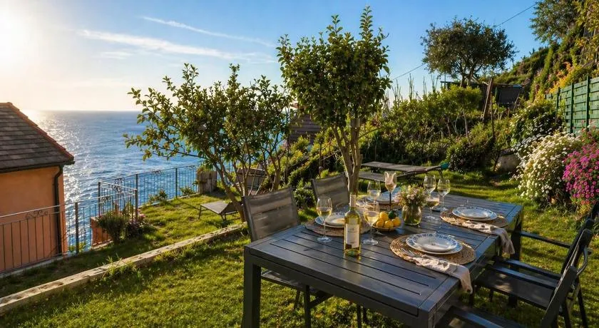 Marilú vista mare con giardino - Image 1