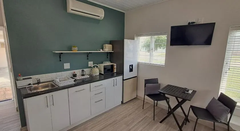 Keurbooms Getaway Studio - Image 1