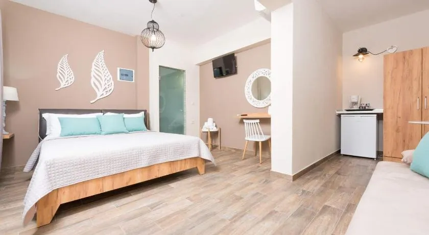 Hotel Stefanos - Image 1