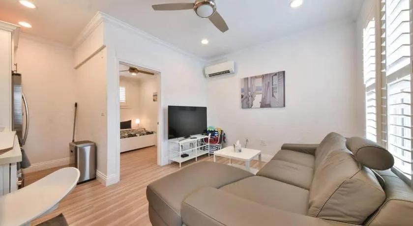 1000#4 Modern Beach Home, Steps from Sand w/AC! - Image 1