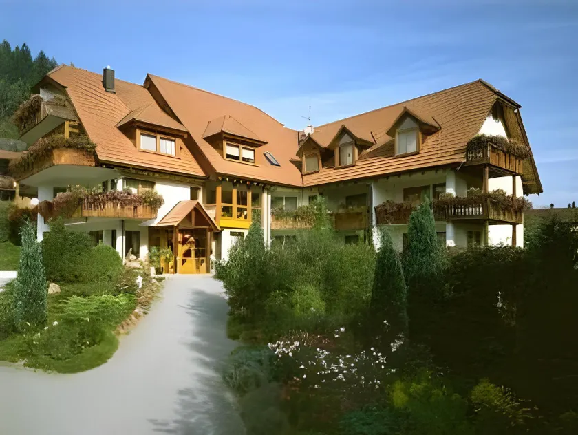 Hotel Garni Café Schacher - Image 1