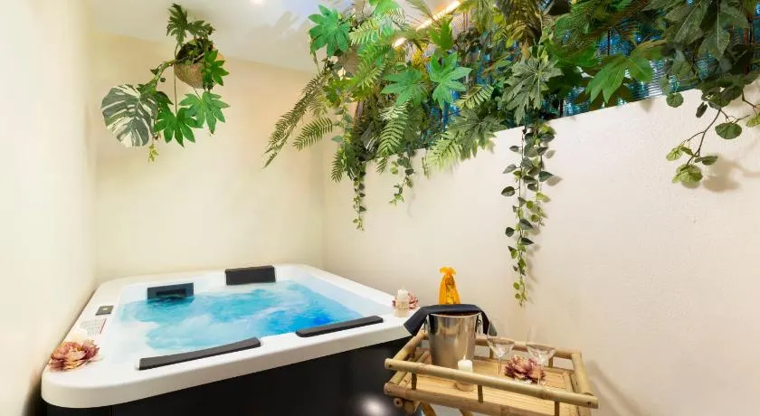 Eteria Luxury Rooms Spa & Wellness - Image 1