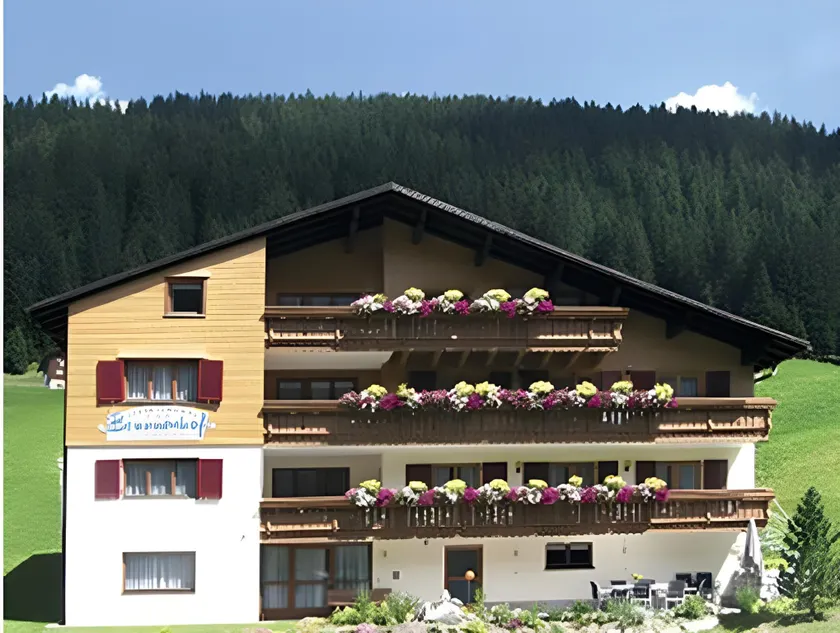 Aparthotel Brunnenhof - Image 1