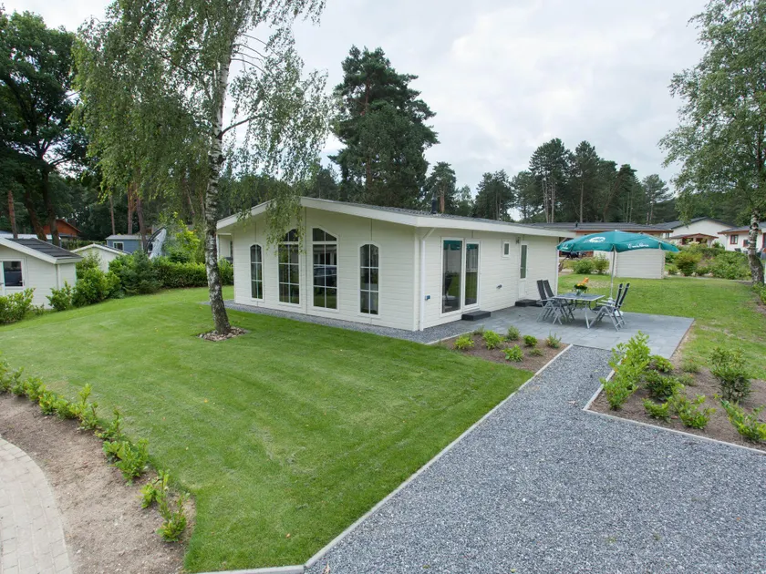 Nice Bungalow in a Holiday Park Near Maastricht - Image 1