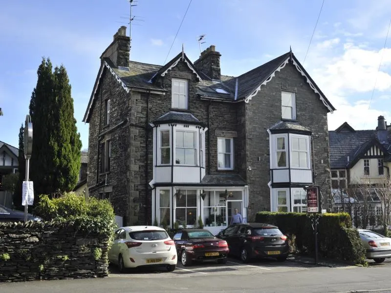  St John's Lodge (incl off-site health club) - Image 1