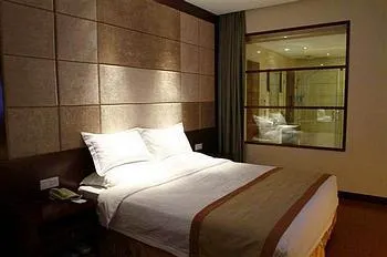 Xinfeng Holiday Hotel - Image 1