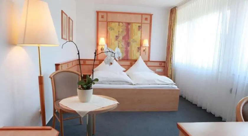 Hotel Wetterau - Self-Check-In - Image 1