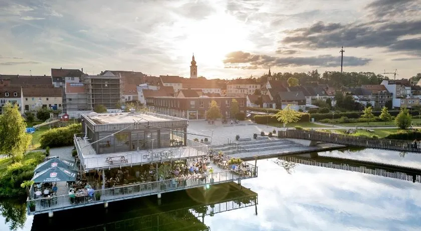 Stadthotel und Restaurant am See - Image 1