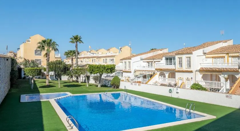 Ferienhaus mit Pool, schnellem Internet und Terrasse | Meerblick - Image 1