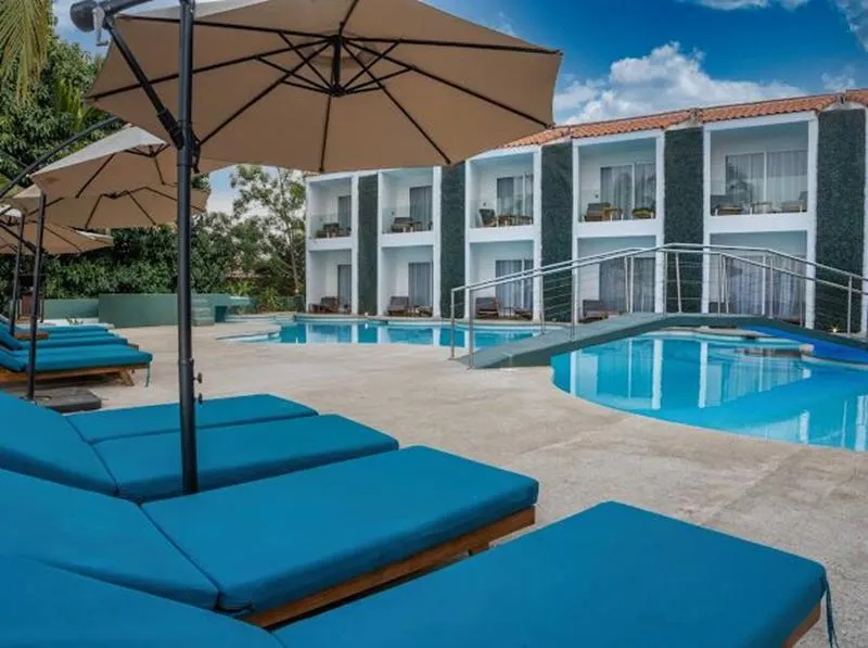 Dunama Hotel - Image 1
