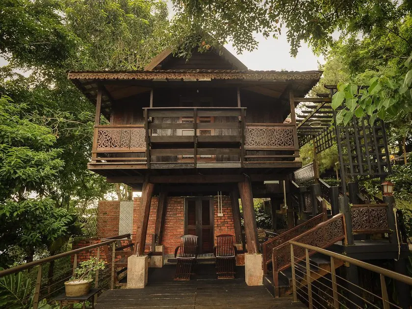 MaliHom Private Estate - Image 1