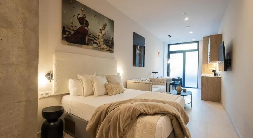 Loft Valencia - B 1-6 Smart Access & Urban Calm - Image 1