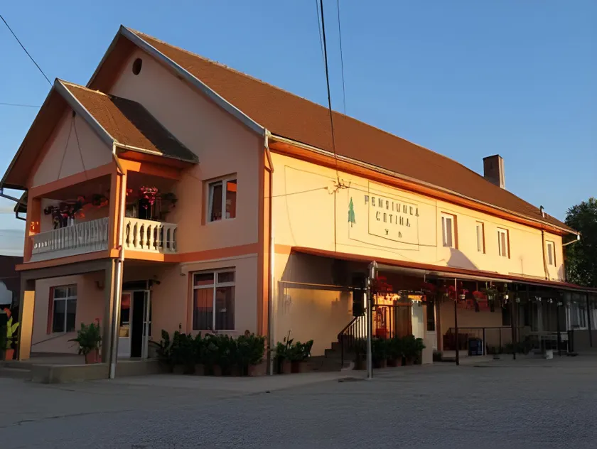 Pensiunea Cetina - Image 1