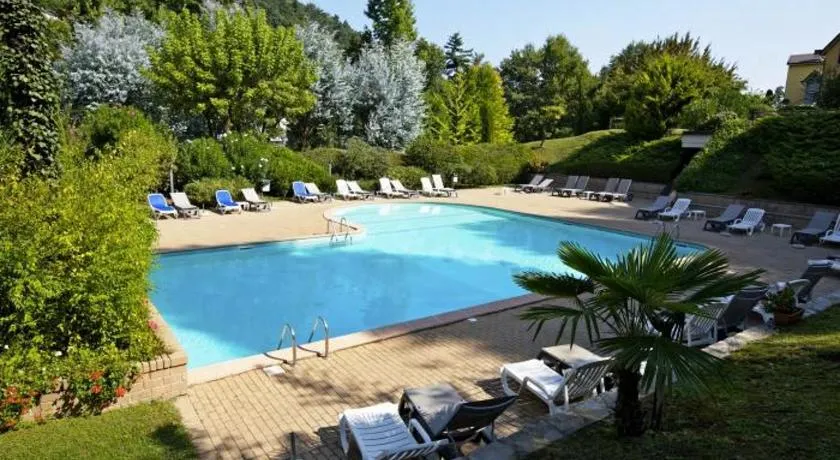 Appartement avec jardin, barbecue et terrasse | Vue sur l'eau - Image 1