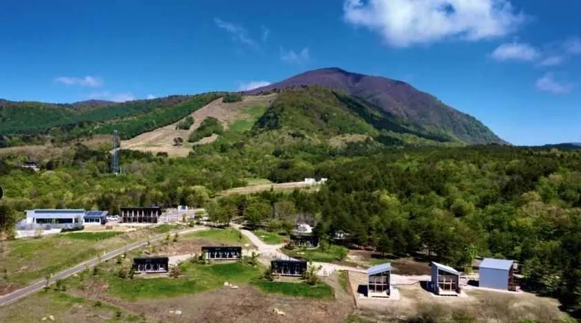 Izumi Peak Base - Image 1