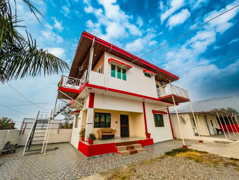 Sukoon Villa1 2BR FF near Airport by Homeyhuts - Image 1