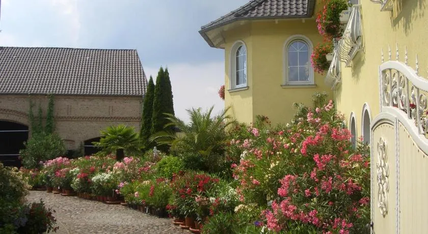 Ferienwohnung Oleanderhof - Image 1