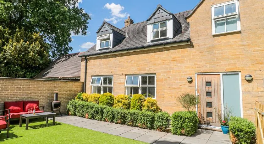 The Coach House - Image 1