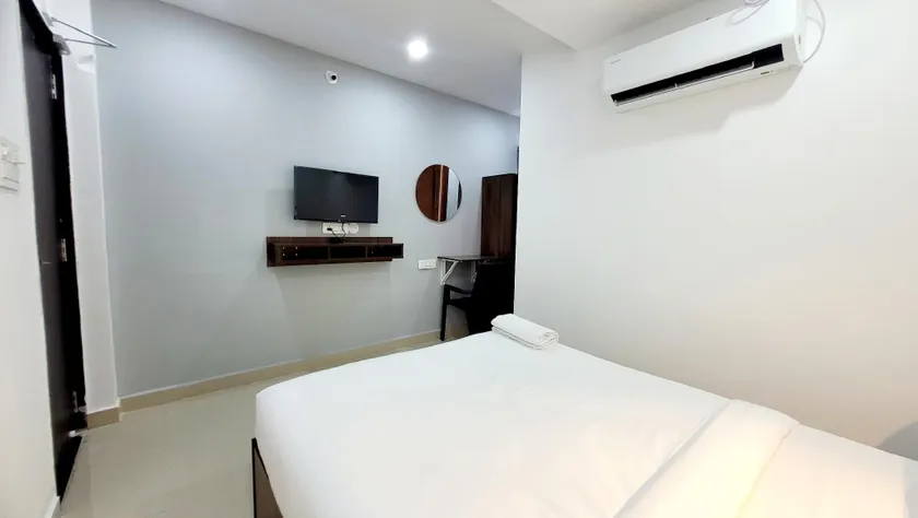 FabHotel VKs Bahadurpally - Image 1