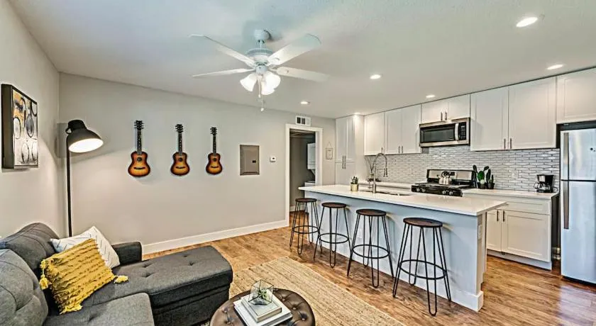 Global Cup The Rhythm Room Near Downtown Dallas! - Image 1
