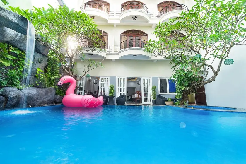 Gold Coast Da Nang Hotel - Image 1