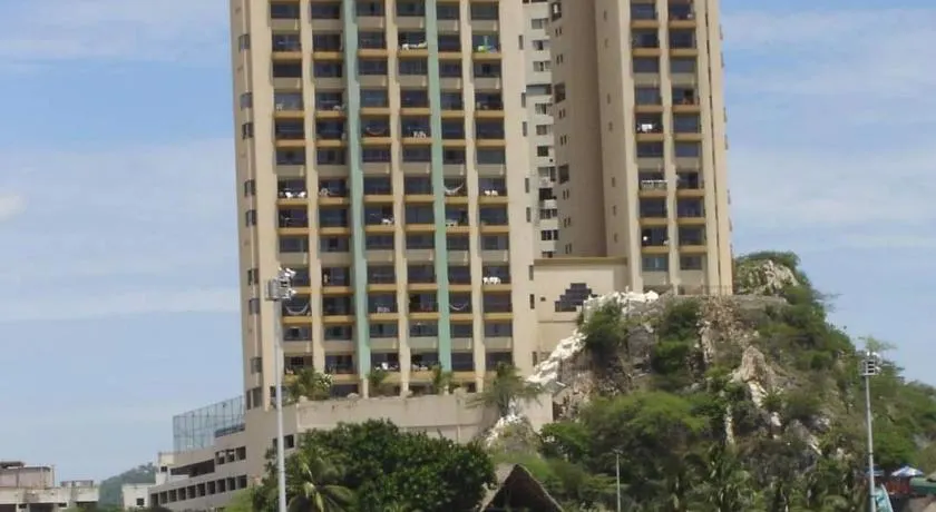 Edificio el Peñón del Rodadero Apto 1102 B - Image 1