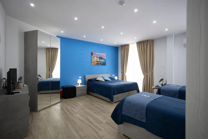 GIULY SUITES & ROOMS - Image 1